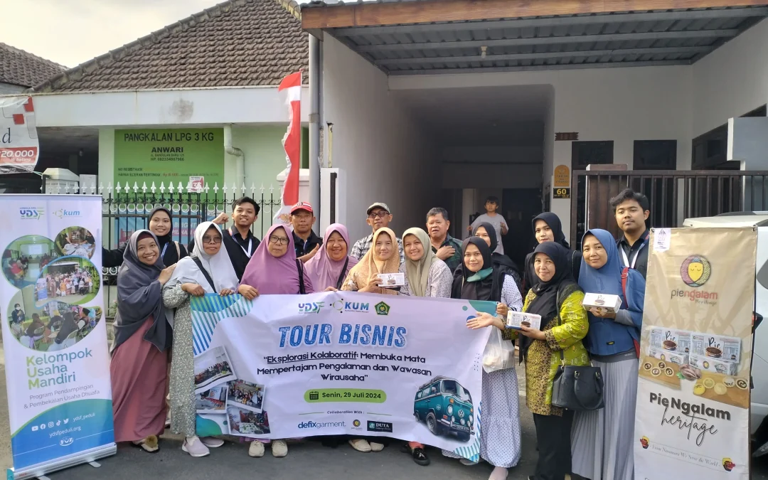 YDSF bersama binaan Komunitas Usaha Mandiri Tour ke lokasi bisnis