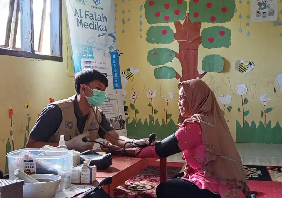 YDSF Malang dan Klinik Al Falah Medika Gelar Baksos Pemeriksaan Kesehatan Gratis di Kasembon, Kabupaten Malang