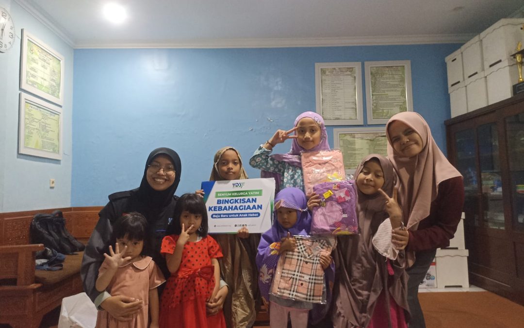 YDSF Malang Salurkan Bingkisan Paket Baju Baru ke Panti Asuhan Malang